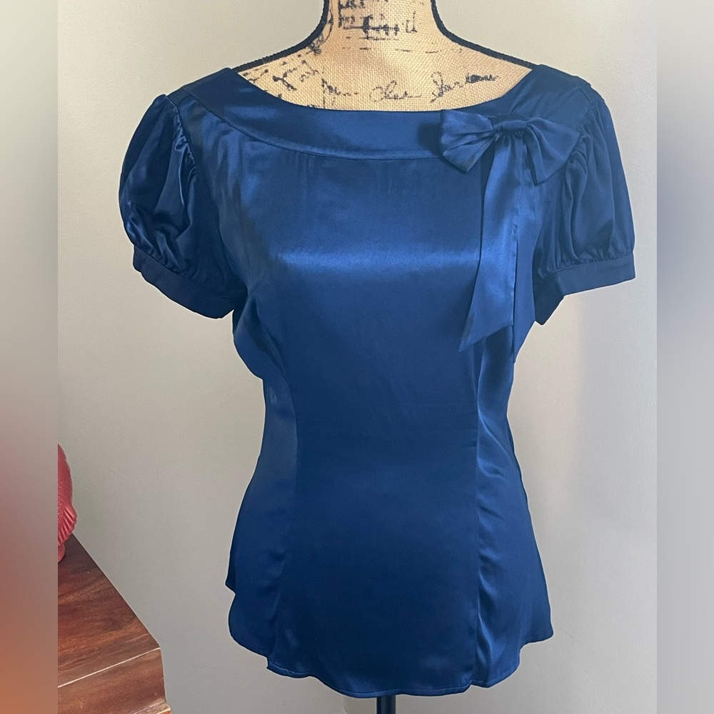 Bebe Navy Silk Shortsleeved Blouse with Bow Detail